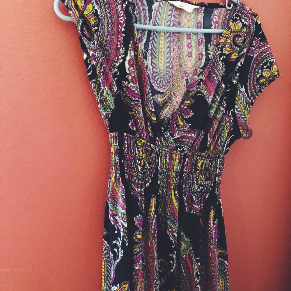 V-neck dress